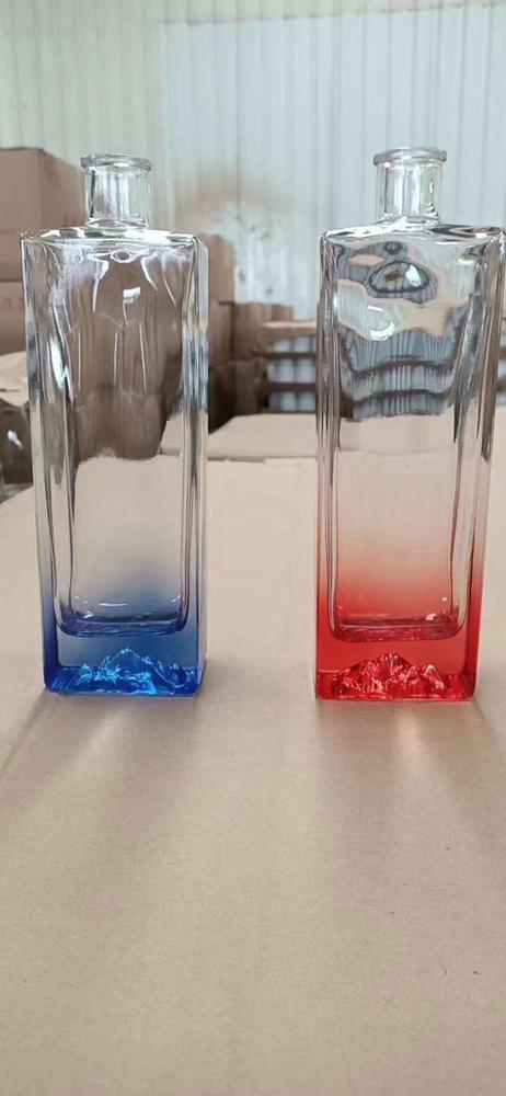 Wine Bottles Light Blue Whisky Vodka Spirit Beer Glass Wine Bottle with Cap