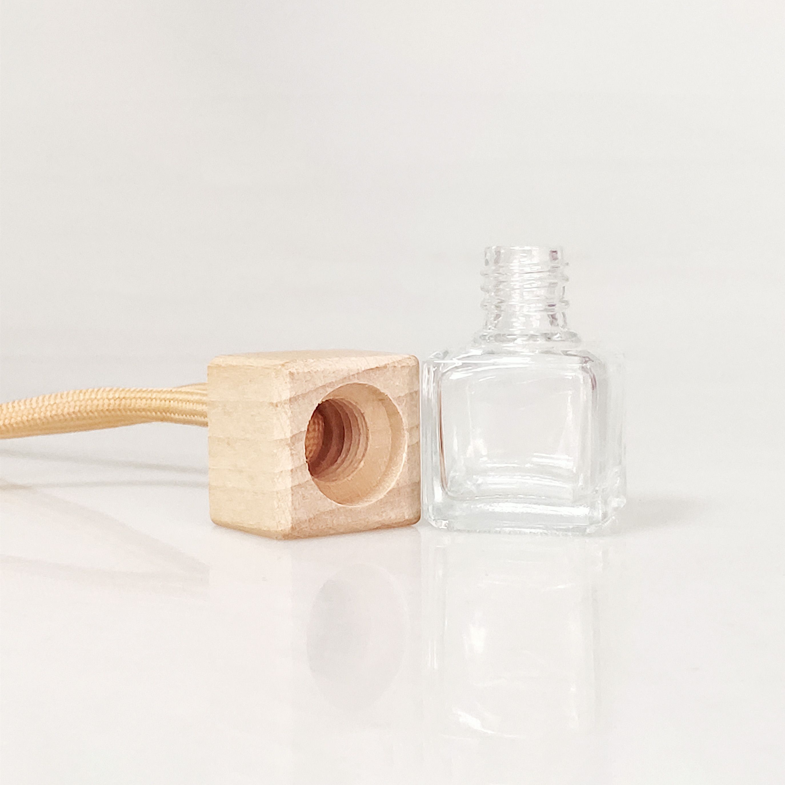 Wood Hanging Car Aroma Diffuser 10ml car perfume bottle
