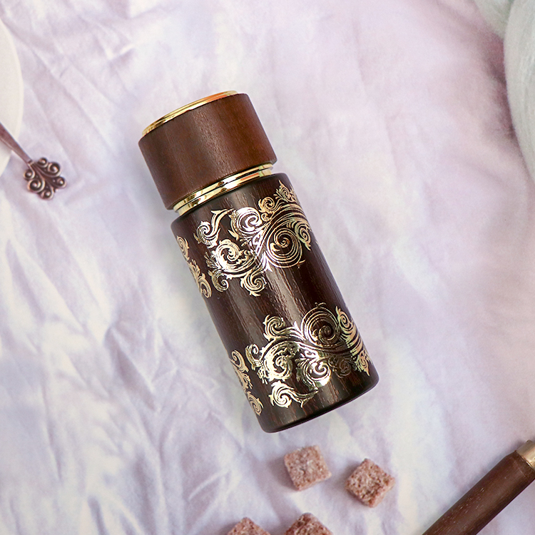 Wooden 50ml arabic round shape perfume glass bottle with magnetic cap