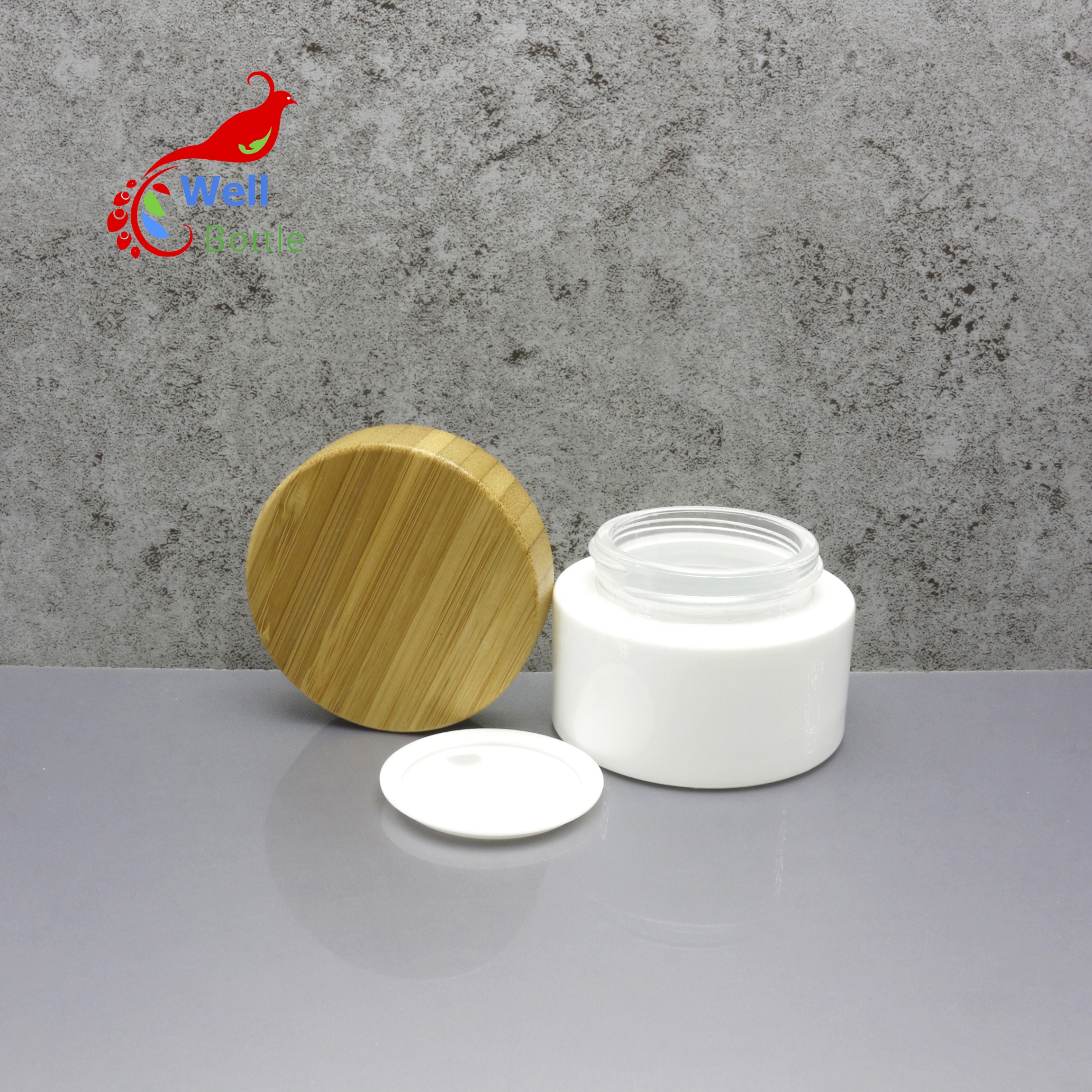 Wooden cosmetic packaging glass jar with bamboo top bamboo cosmetic cream containers BJ-601C