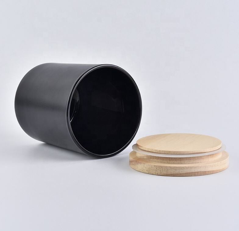 Xuzhou manufacture Customized Creative Multi-Color Black Matte Frosted 250ml 300ml Glass Candle Jar With decorative Wood Lid