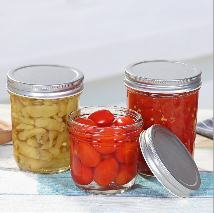 Xuzhou wholesale 200ml 300ml 400ml 500ml bulk chili sauce glass food storage glass jar with metal screw lid
