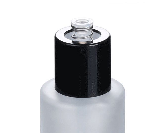 Ze Light Stock Product Empty 100ml Cylinder Frosted Glass Lotion Pump Bottle Luxury Cosmetic Packaging Bottle