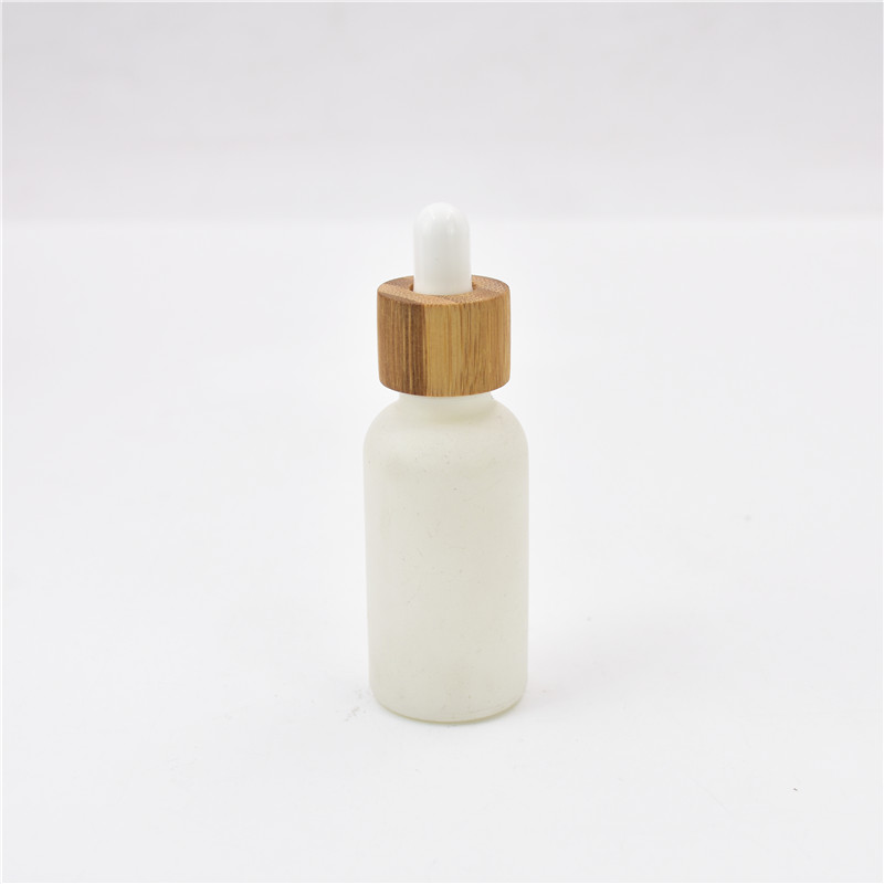 bamboo craft cosmetic glass bottle customized color cosmetics packing essential oil bottles with dropper
