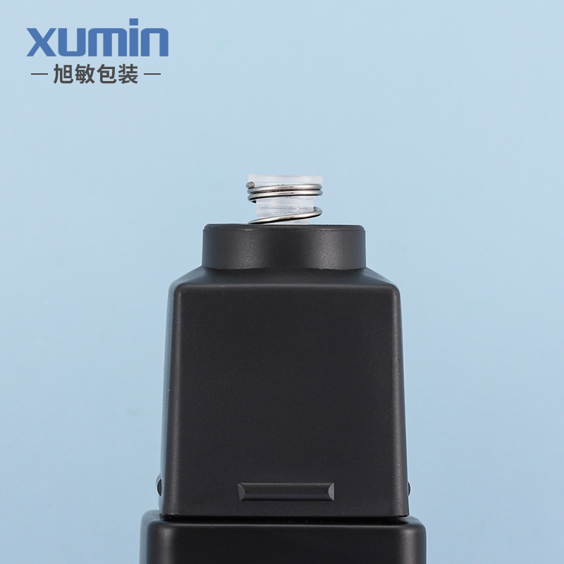 blue cosmetic glass bottle 40ml 110ml 125ml with glass lotion bottle