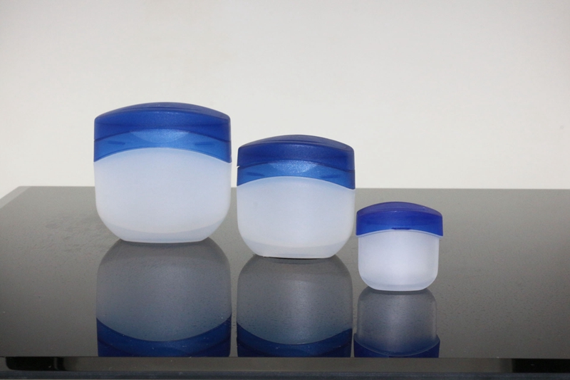 cheap 7g 50g 100g empty cosmetic Container plastic vaselin cream jar withflip top cap