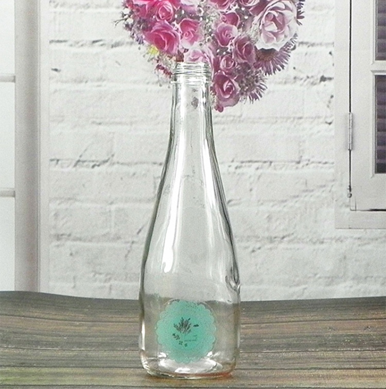 cheap price cone shape glass beverage bottles juice bottle 250ml and 500ml with metal lid