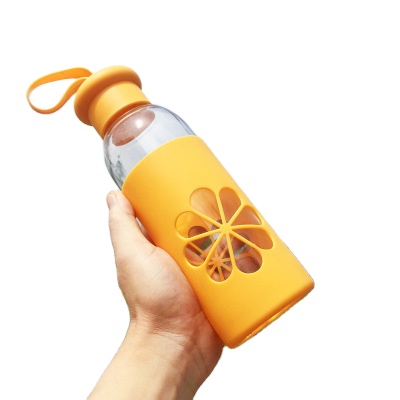 cheaper 350ml heatproof glass water bottle beverage cold juice glass bottle with stainless steel lid in stock