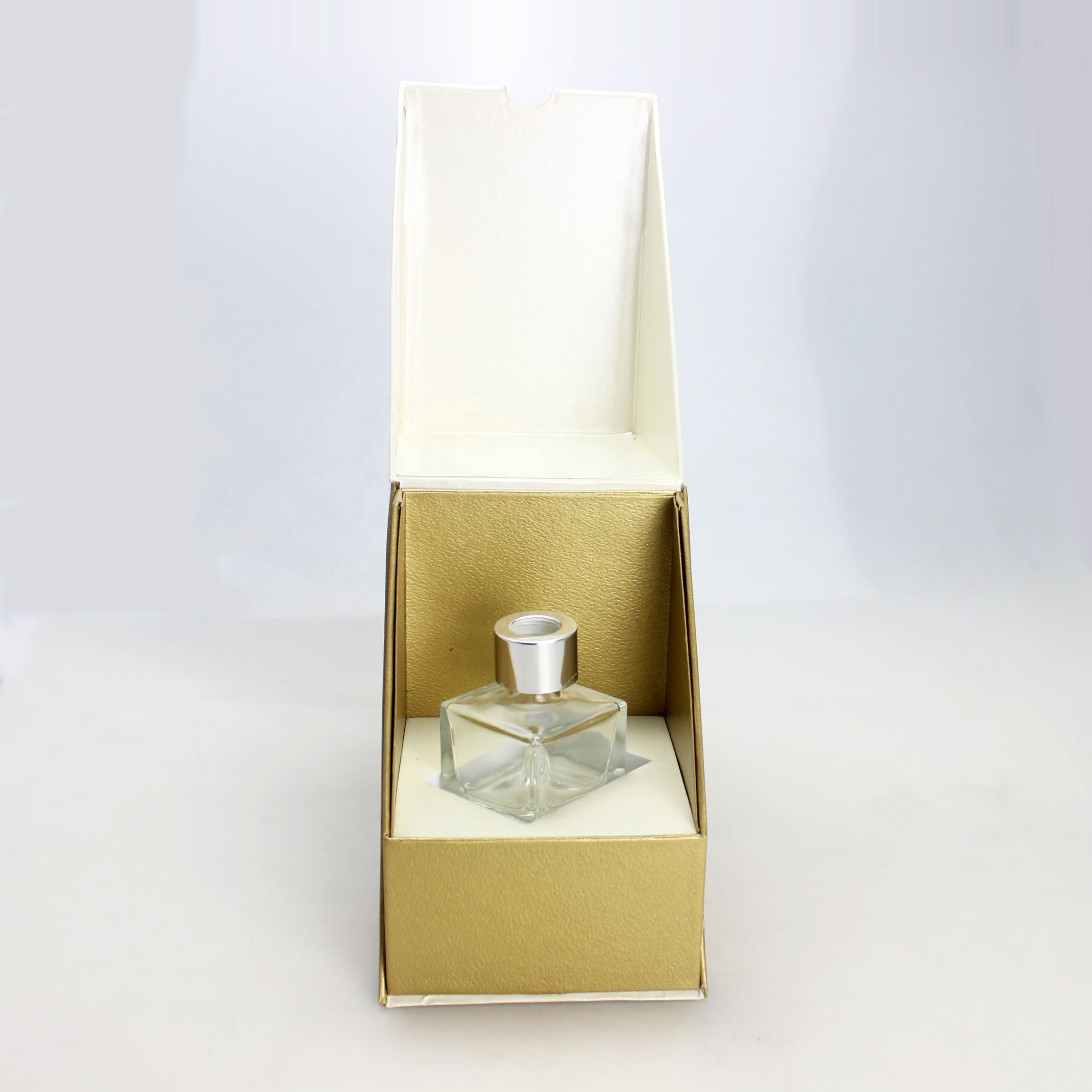 china manufacturer 50ml 100ml 150ml 200ml glass perfume bottles with handwork gift packaging box