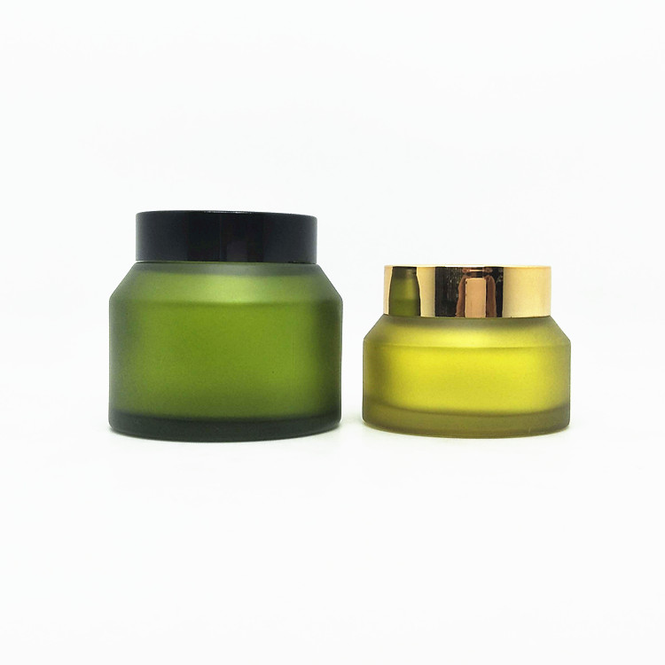 colored round shape lip scrub glass cream jar with golden cap