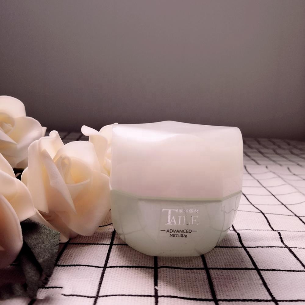 cosmetic 50g glass jar