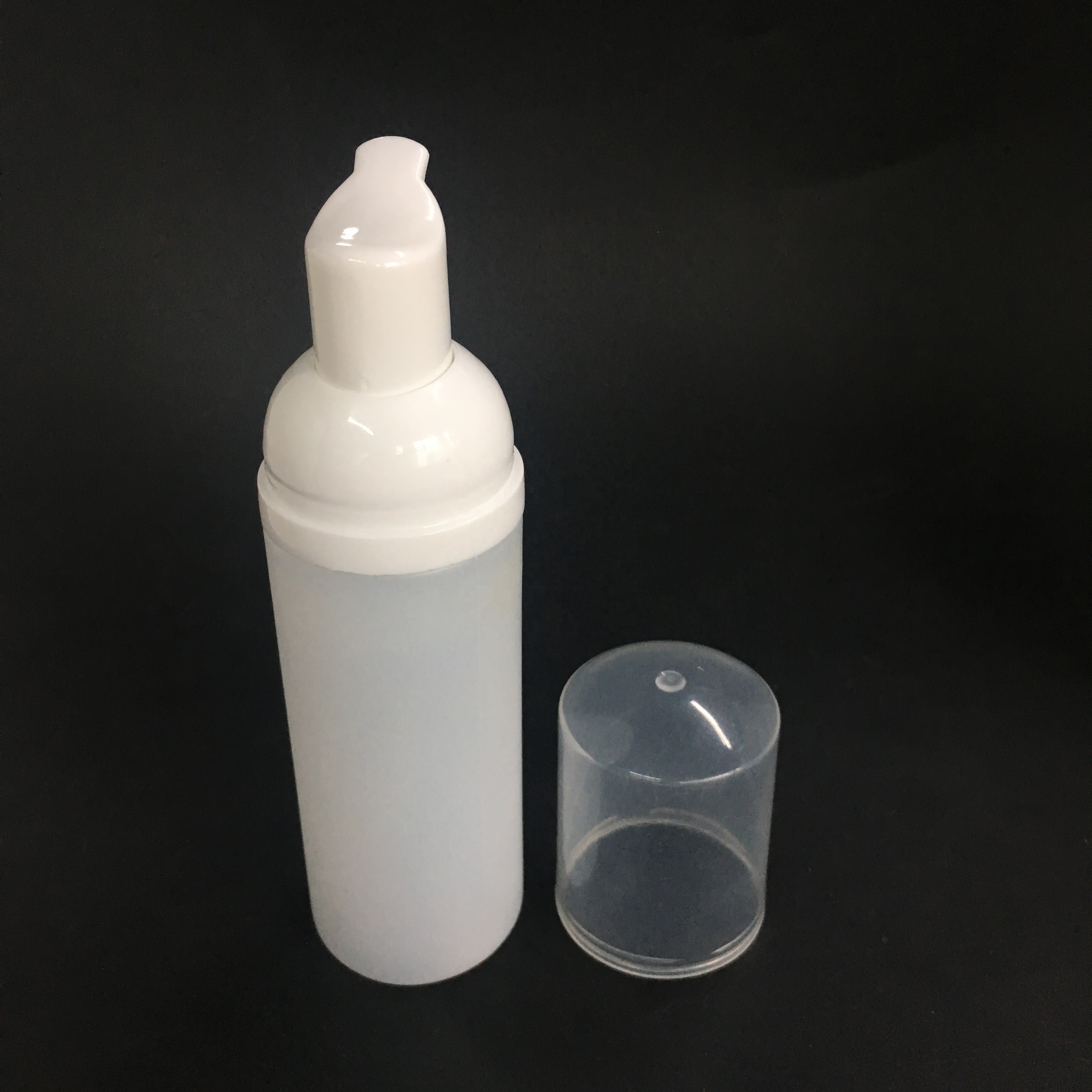 cosmetic HDPE plastic foam pump bottle for facial cleanser, plastic soap foam pump dispenser bottle