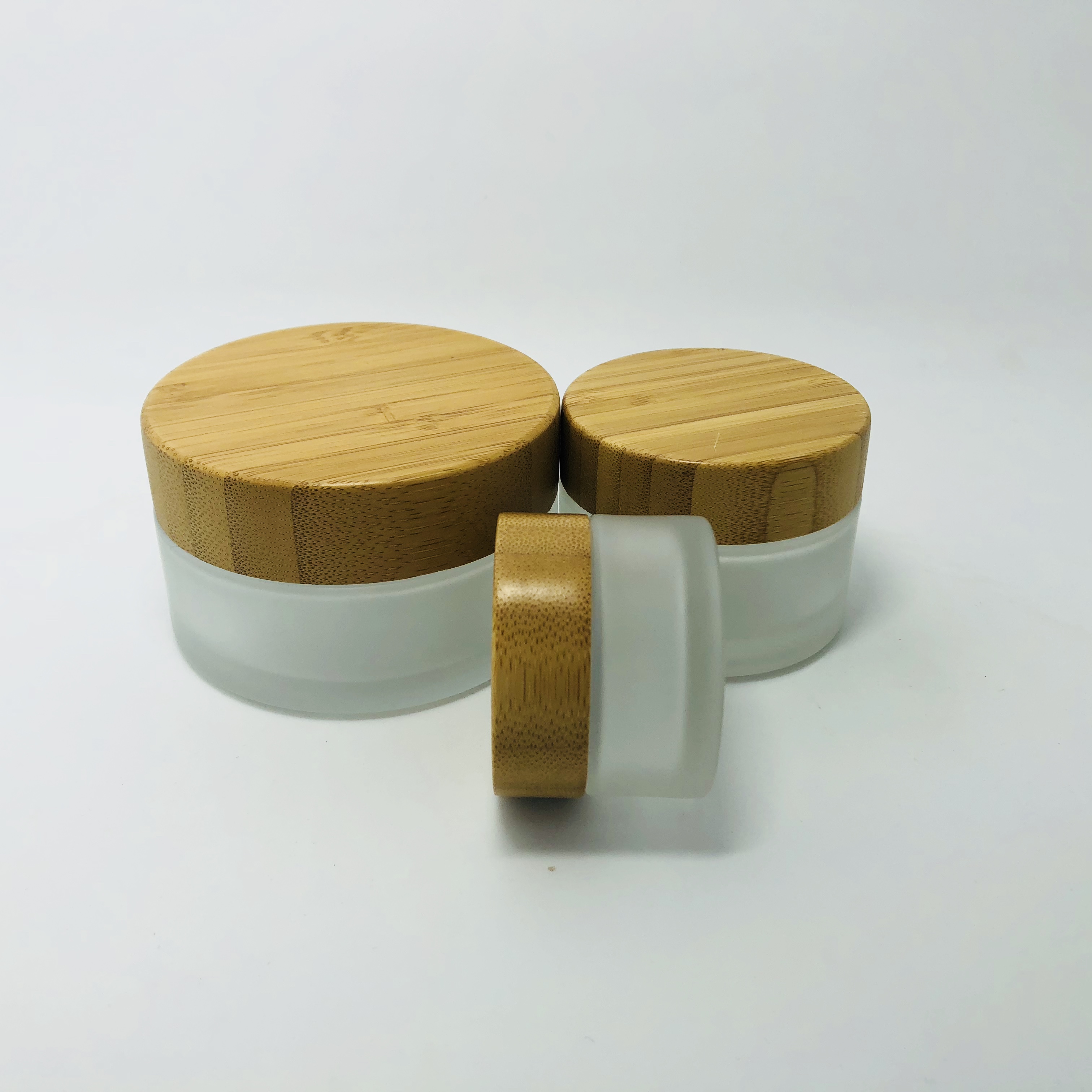 cosmetic face cream container 15ml 30ml 50ml 100ml clear glass jar with bamboo wood lid