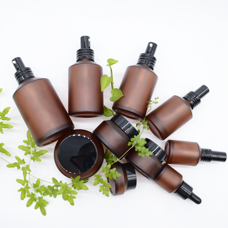 cosmetic packaging amber glass spray bottles 200ml frosted amber glass bottle with black pump