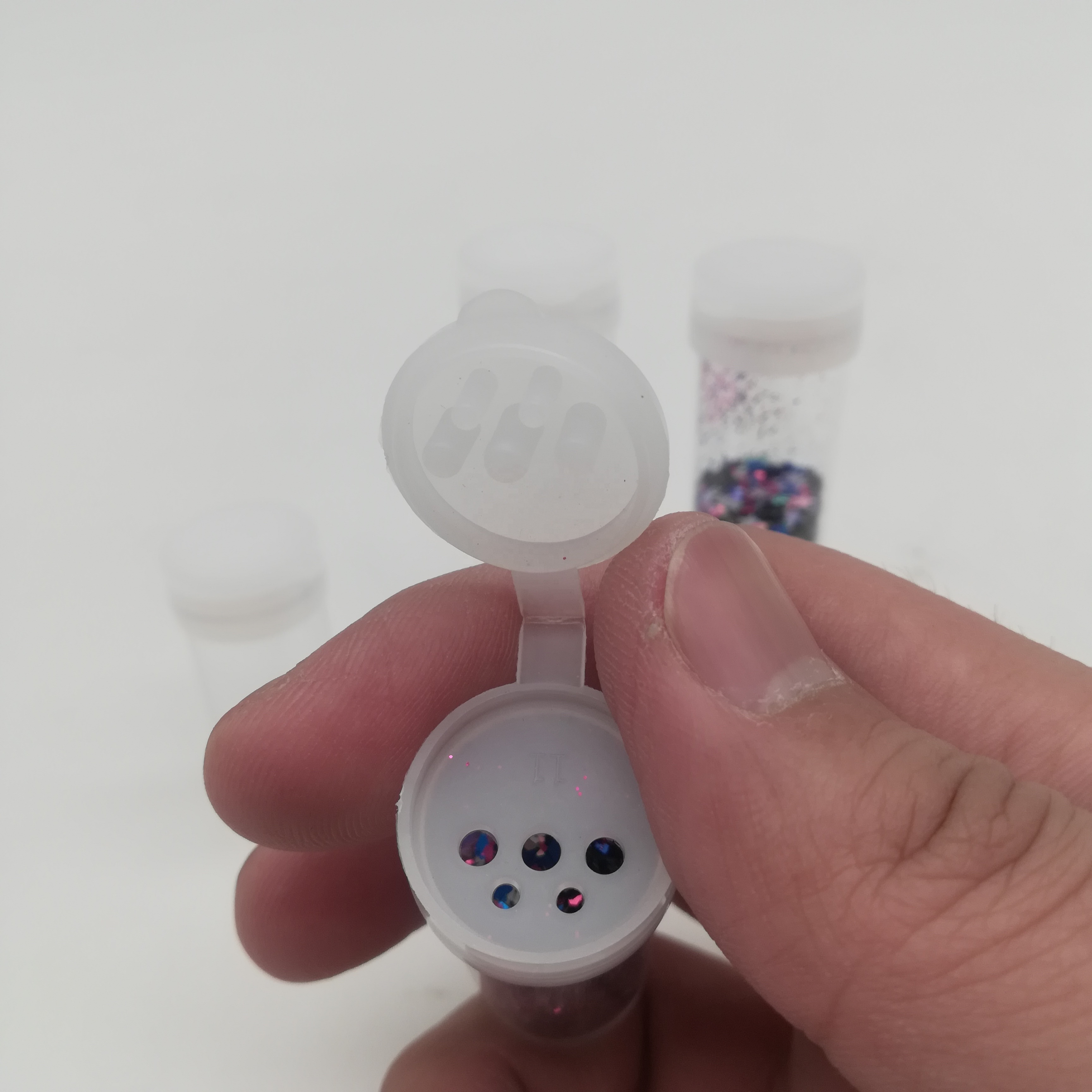 cosmetic sample jars plastic containers 2.5g 5g 10g 5ml 10ml Promotional small sample jar