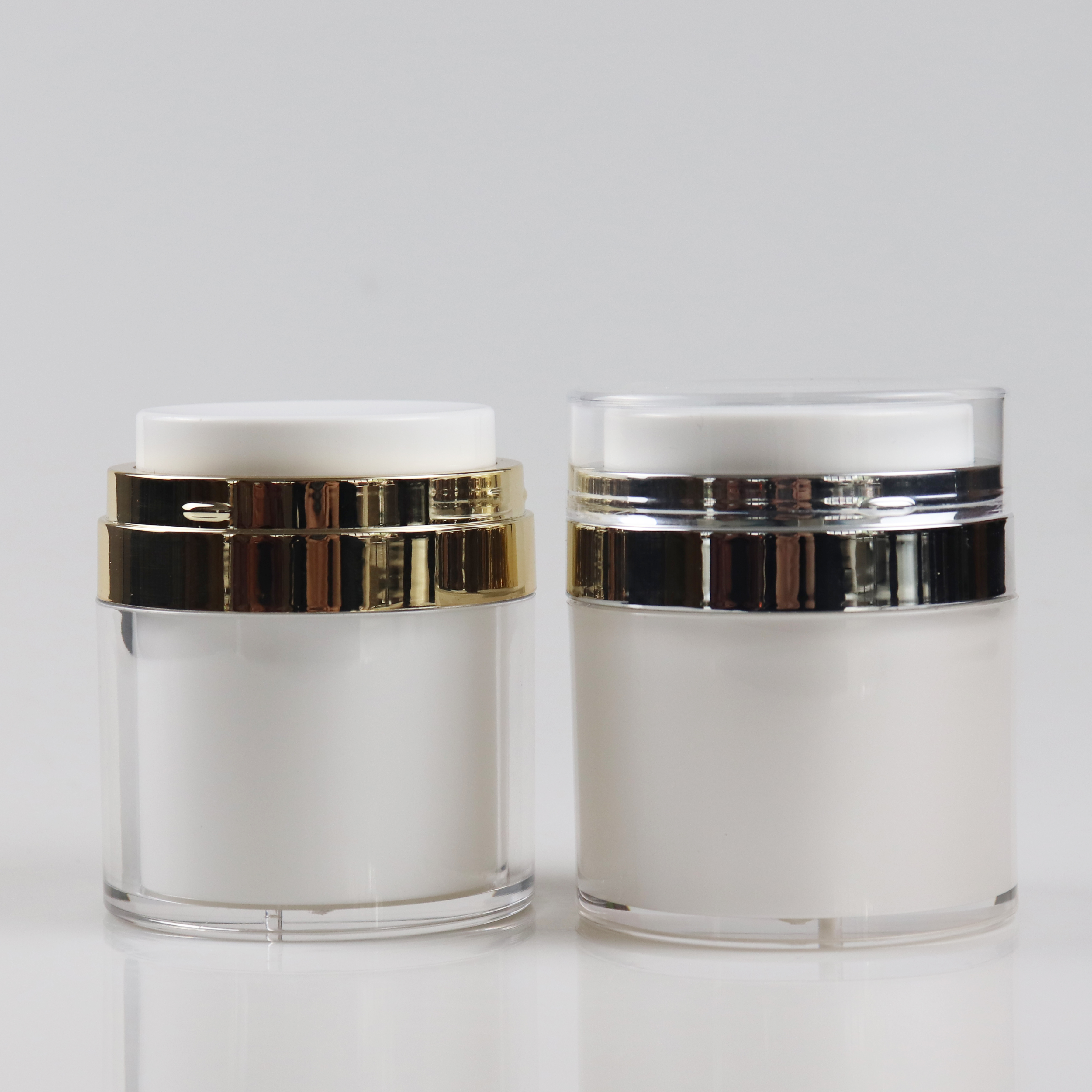 custom 15g 30g 50g popular shiny pearl white and silver airless pump jar
