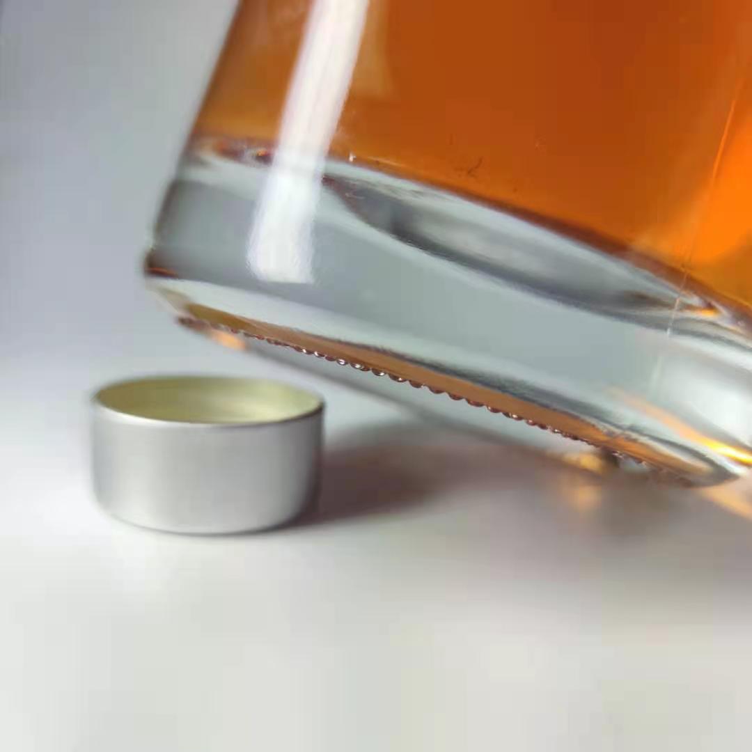 custom 500ml 750ml 1000ml liquor empty glass bottle for whiskey vodka