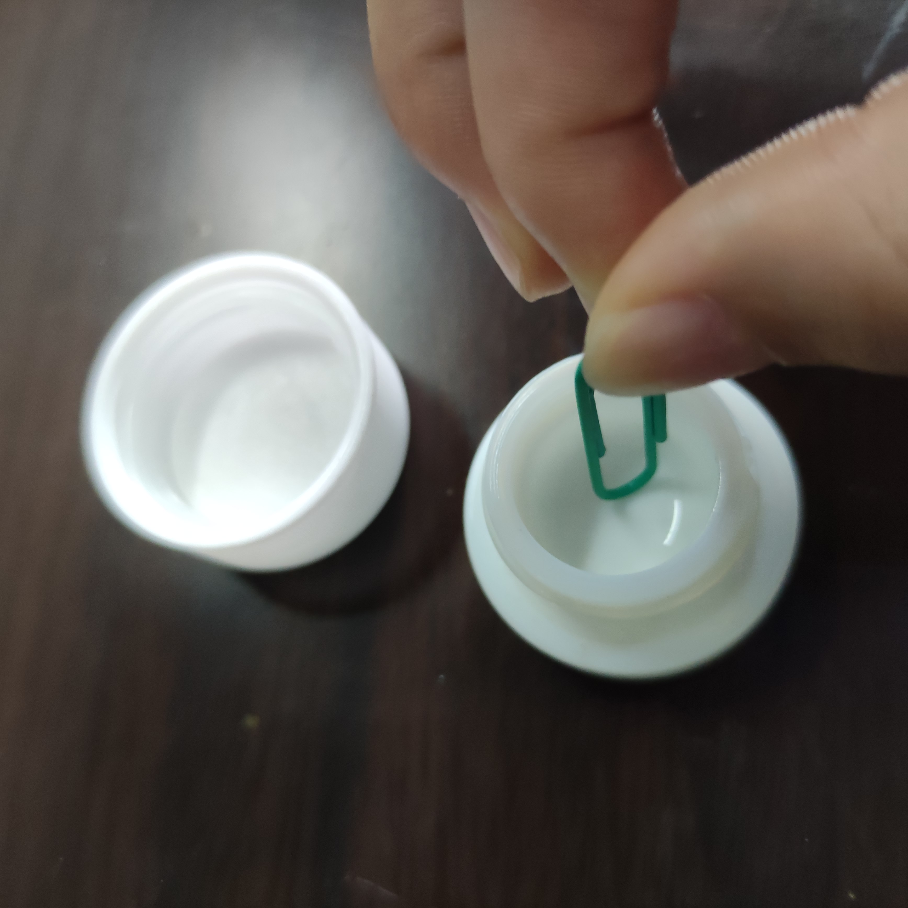 custom OEM 3ml 5ml 0.18oz white glass Child Resistant lid child proof 9ml Round squared CBD Dab Wax Concentrate Jars Container