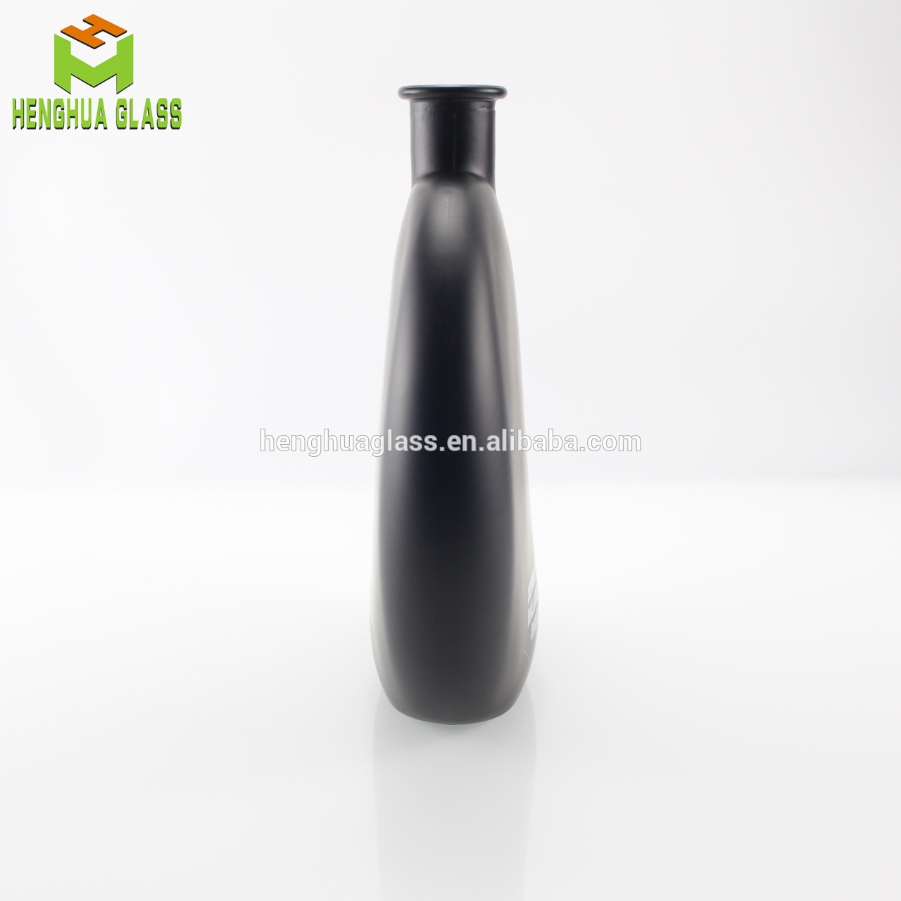 custom logo round shape 500ml 50cl matt black glass olive oil bottle for cooking oil glass bottles with cork