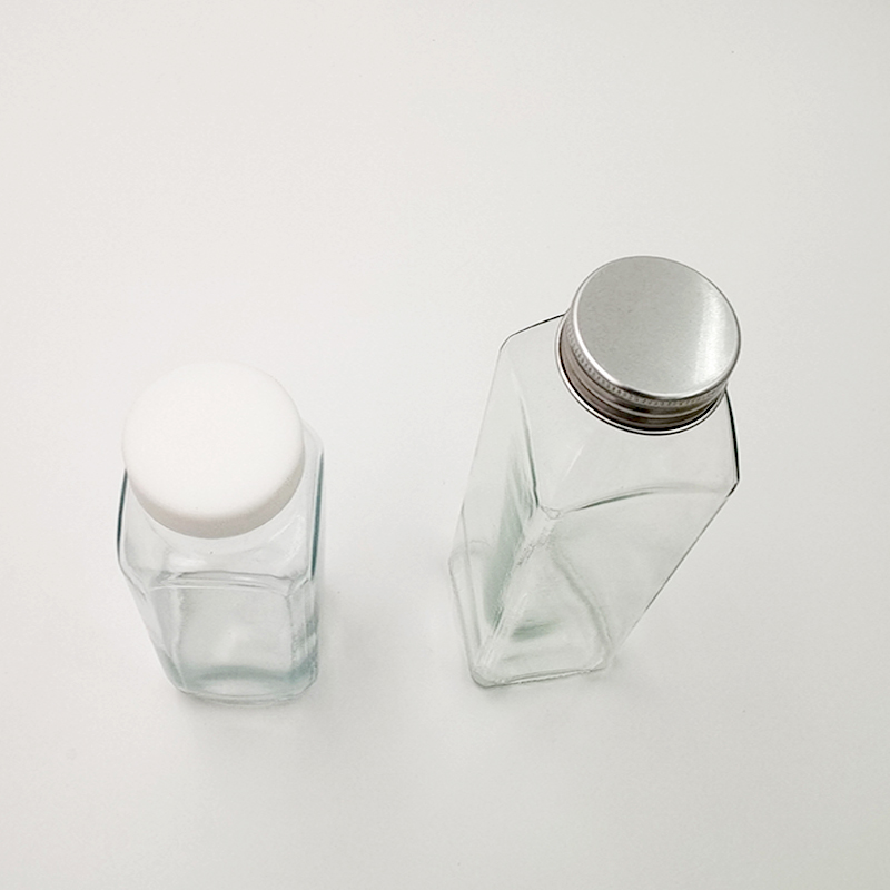 custom transparent 350ml 500ml glass bottle with lid