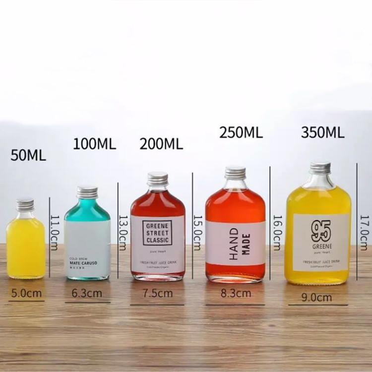 customized 50ml 100ml 200ml 250ml 350ml 500ml flat glass beverage bottle for cold brew with screw cap