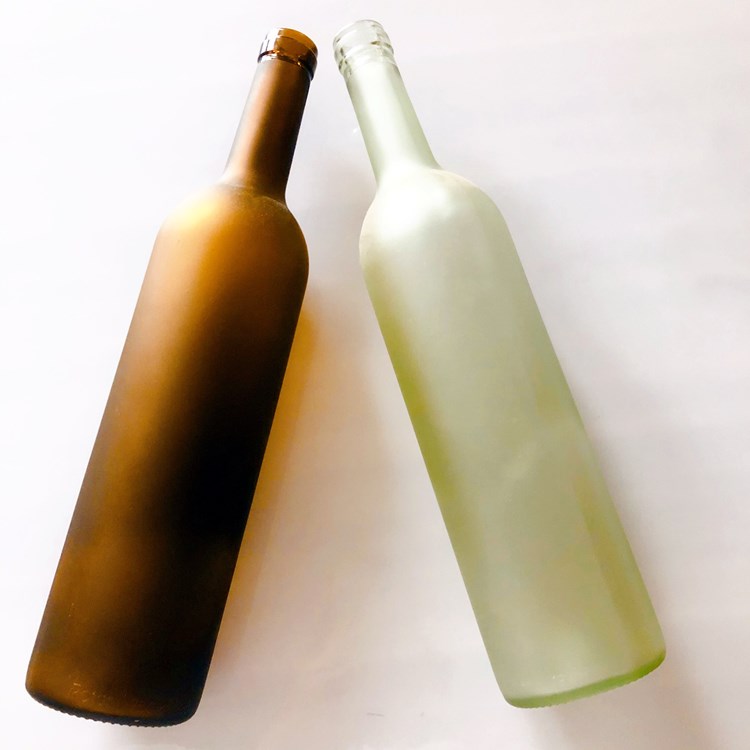 customized logo frosted matte thick bottom liquor wine vodka brandy glass bottle with cork 500ml 750ml