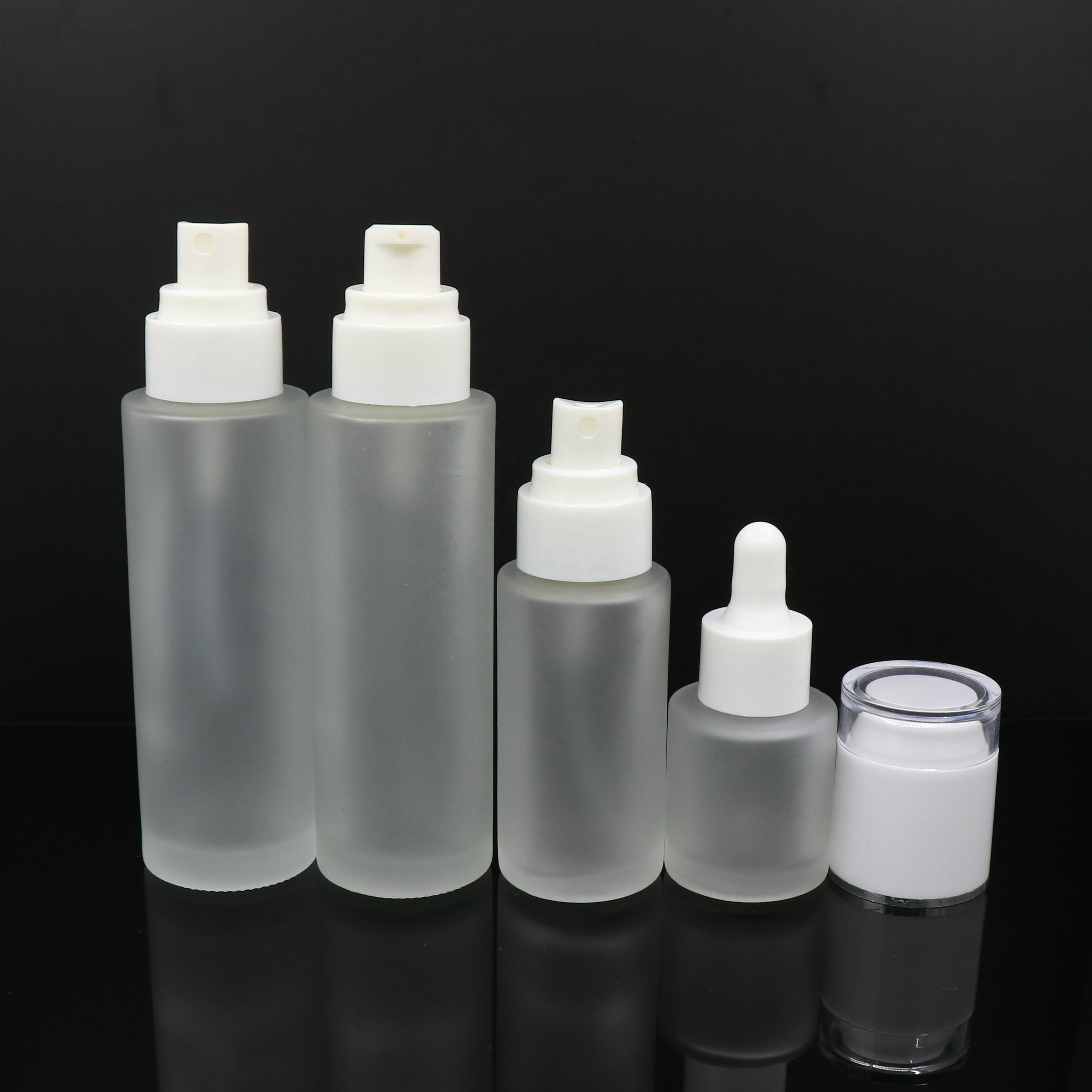 customized round acrylic bottle for cosmetic skincare serum lotion spray pump bottle and lotion pump available for hair care