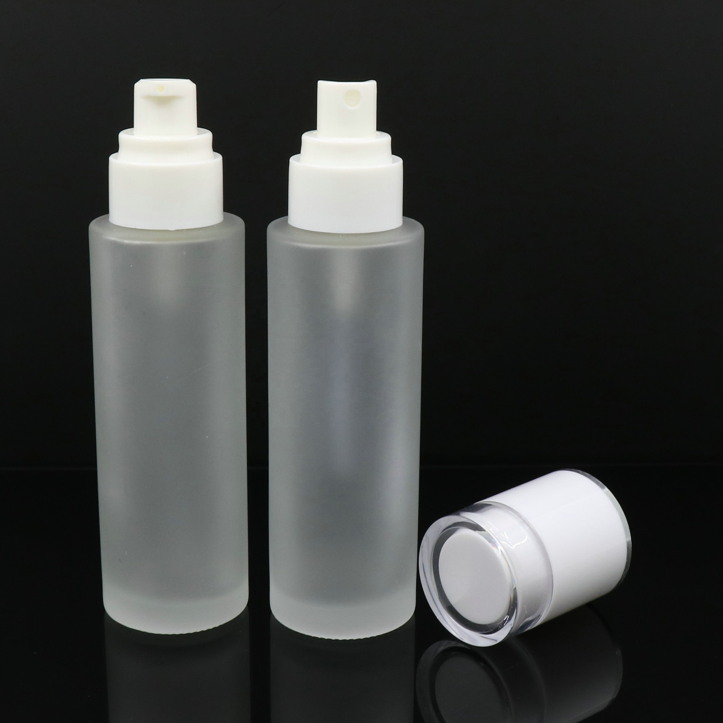 customized round acrylic bottle for cosmetic skincare serum lotion spray pump bottle and lotion pump available for hair care