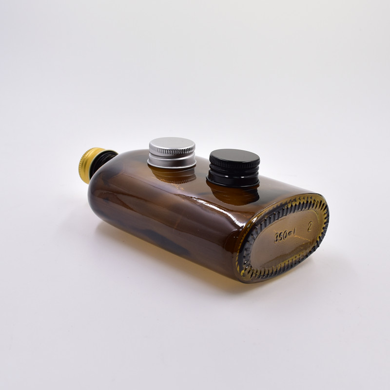 eco-friendly 200ml small portable flat oblate amber glass wine bottle for liquor vodka alcohol whiskey container with screw cap