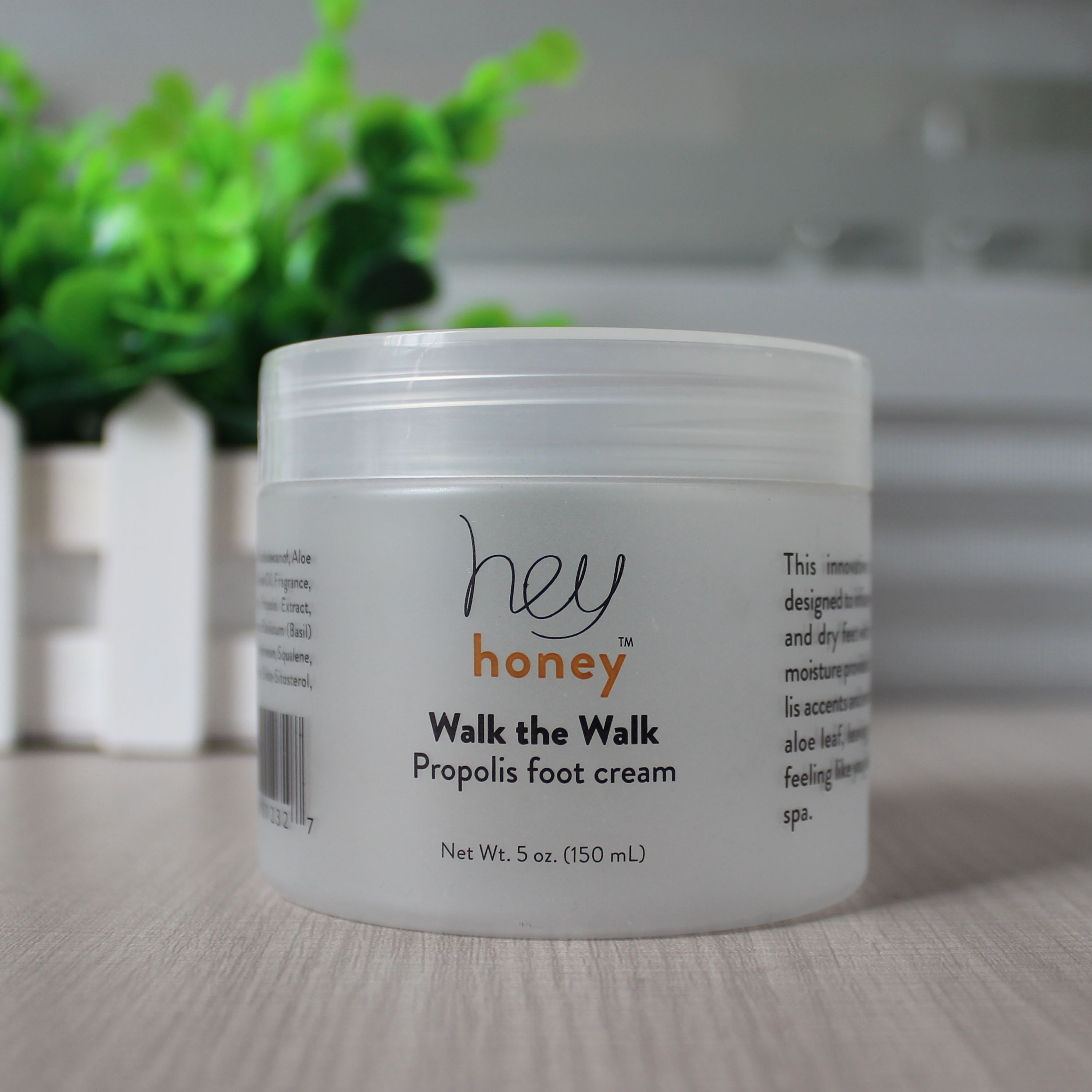 eco friendly round plastic cosmetic body scrub containers