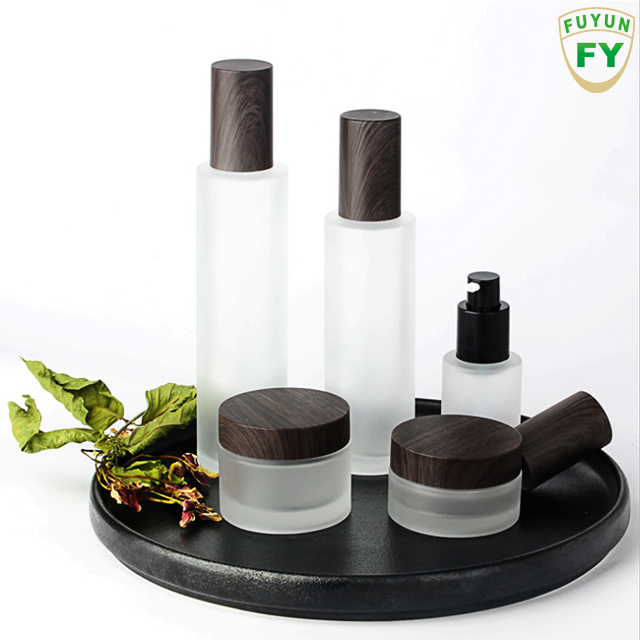 empty 100ml cosmetic glass lotion gradient perfume bottle with wooden cap