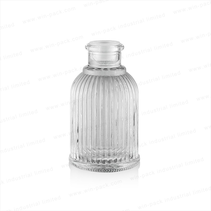 empty clear luxury square decorative reed diffuser glass bottle