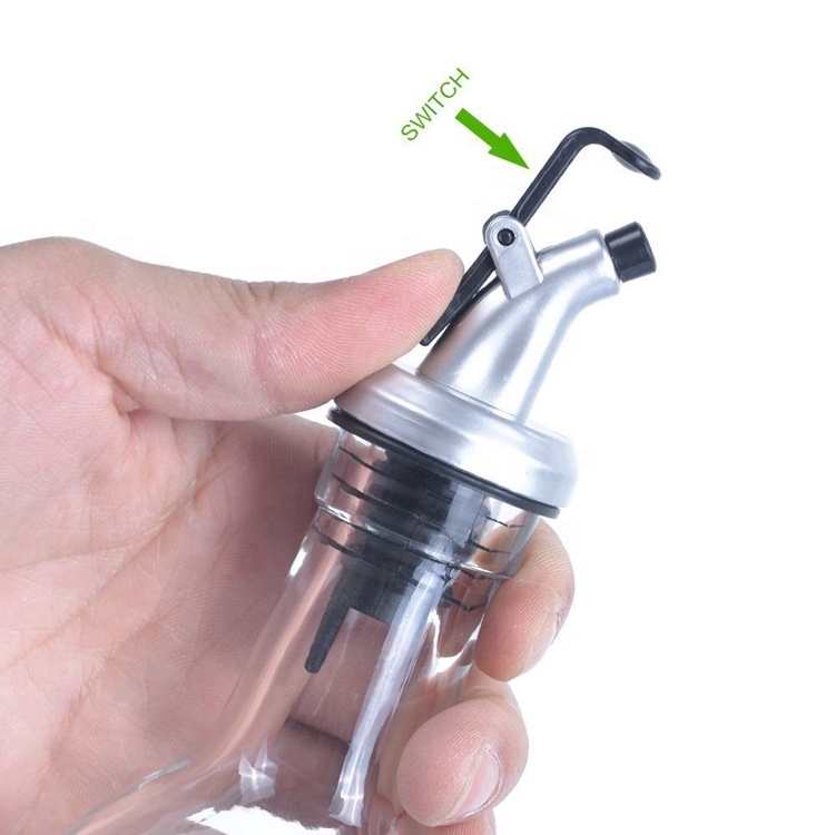 empty clear square 8oz olive oil sprayer glass bottle for soy sauce vinegar with nozzle cap and stainless steel funnel 250ml