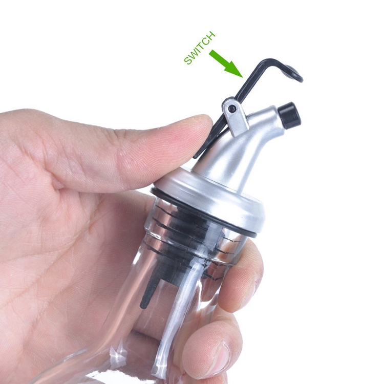 empty clear square 8oz olive oil sprayer glass bottle for soy sauce vinegar with nozzle cap and stainless steel funnel 250ml