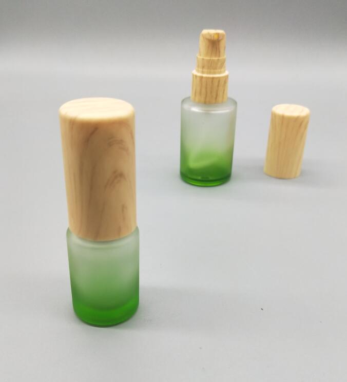 empty small 30ml cosmetic glass lotion gradient perfume bottle with wooden cap