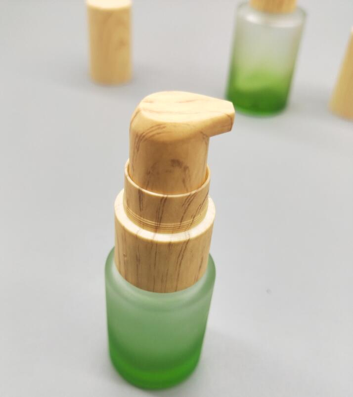 empty small 30ml cosmetic glass lotion gradient perfume bottle with wooden cap
