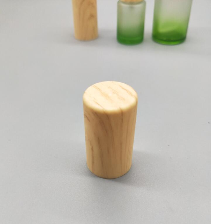 empty small 30ml cosmetic glass lotion gradient perfume bottle with wooden cap