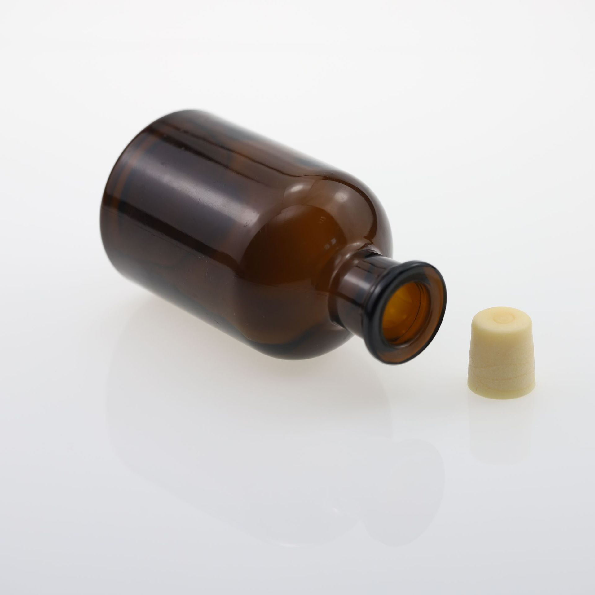 essential oil diffusing bottle hot sale diffusion bottle reed diffuser bottles empty