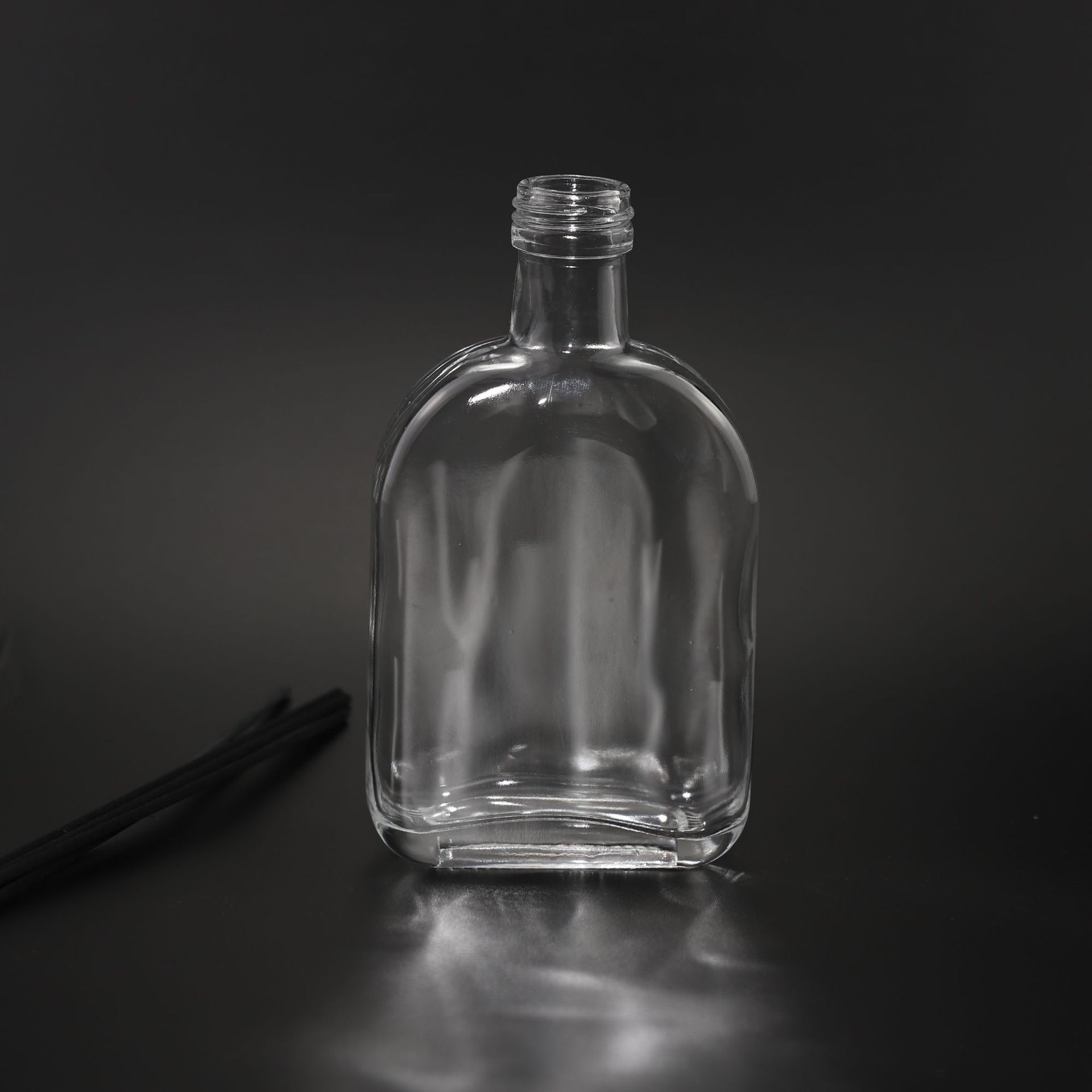 essential oil diffusing bottle no fire 100ml diffusion bottle diffusion bottle with factory price