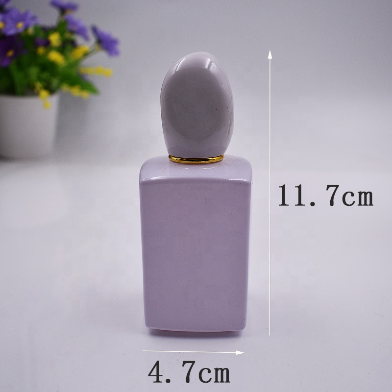 factory directly supplies 30ml and 50ml high-end spray perfume bottles with customized logo