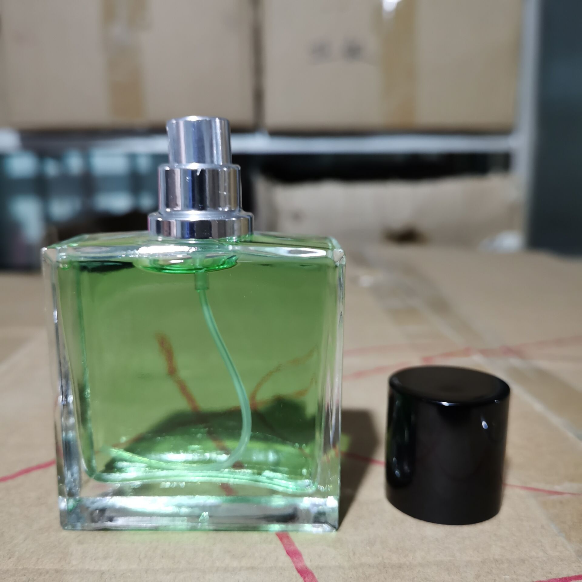 factory premium 50ml square glass perfume bottle with spray pump cap