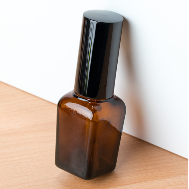 factory supplier amber brown color glass essential oil bottles square perfume bottles with black spray lid