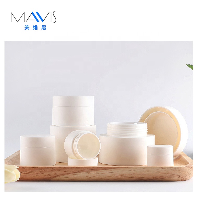 factory supplier plastic cosmetic jars plastic jar with lids