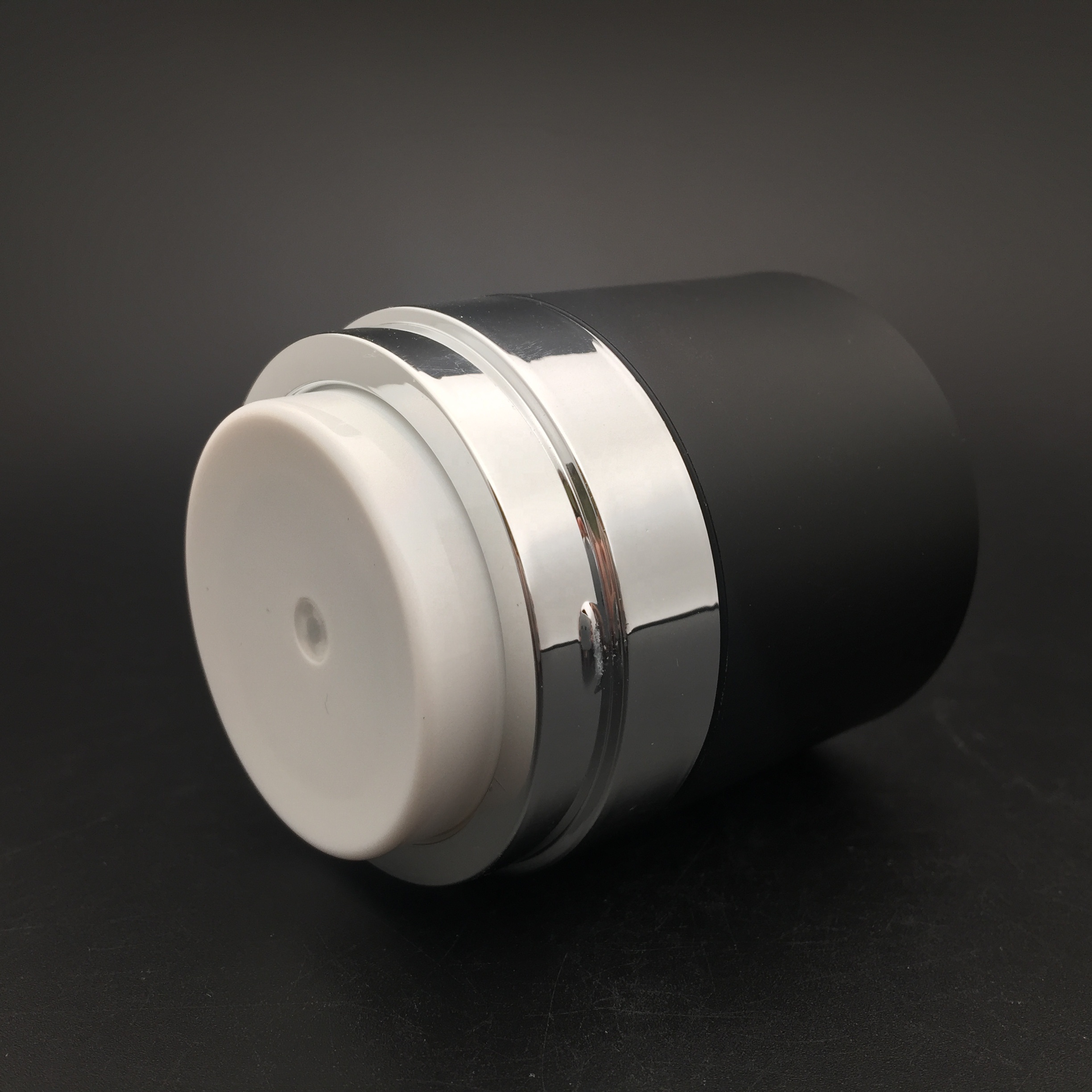 fast delivery 30g 50g black cosmetic airless pump jar for men's skincare packaging