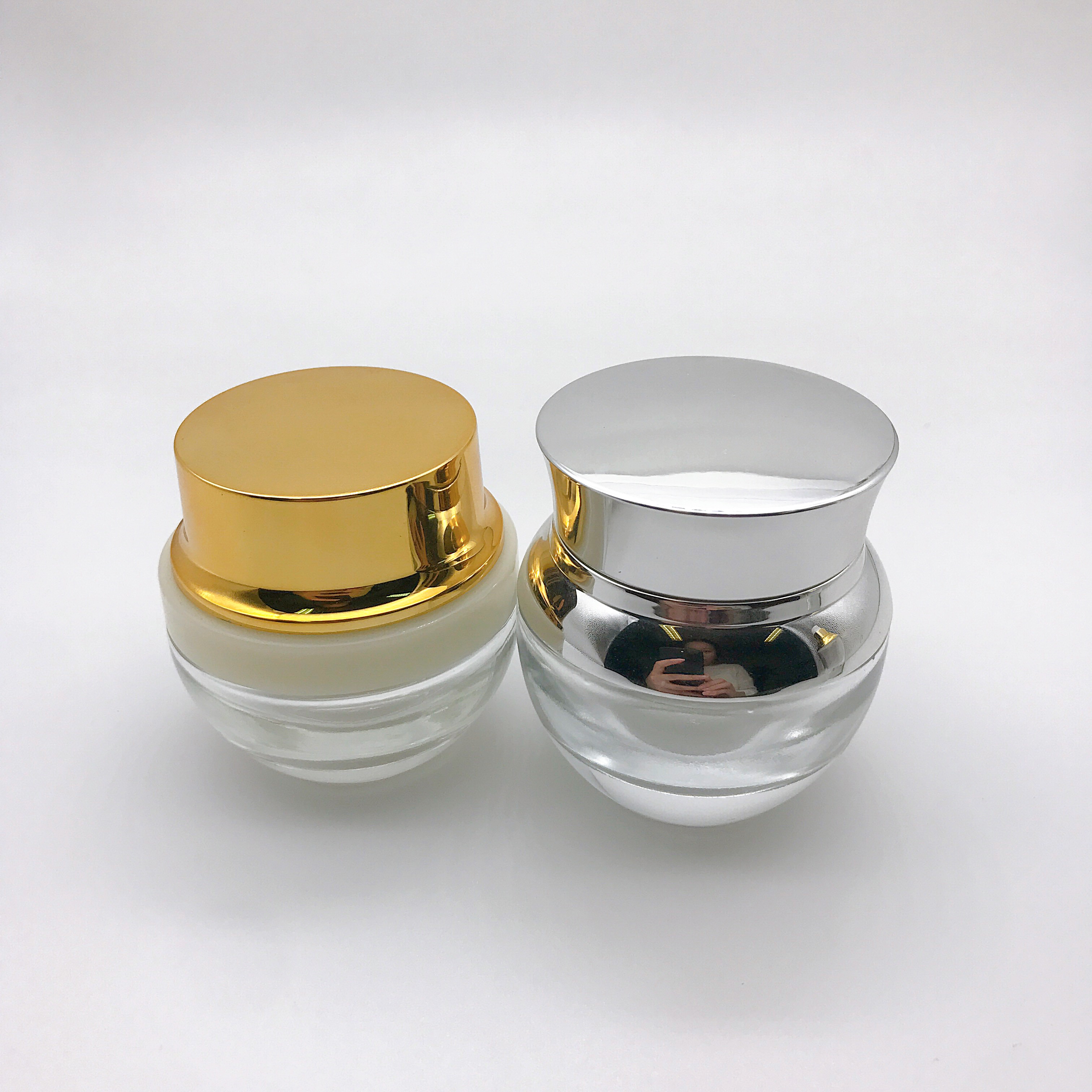 free sample factory stock 20g 30g 50g little black glass cream jar with silver gold lid