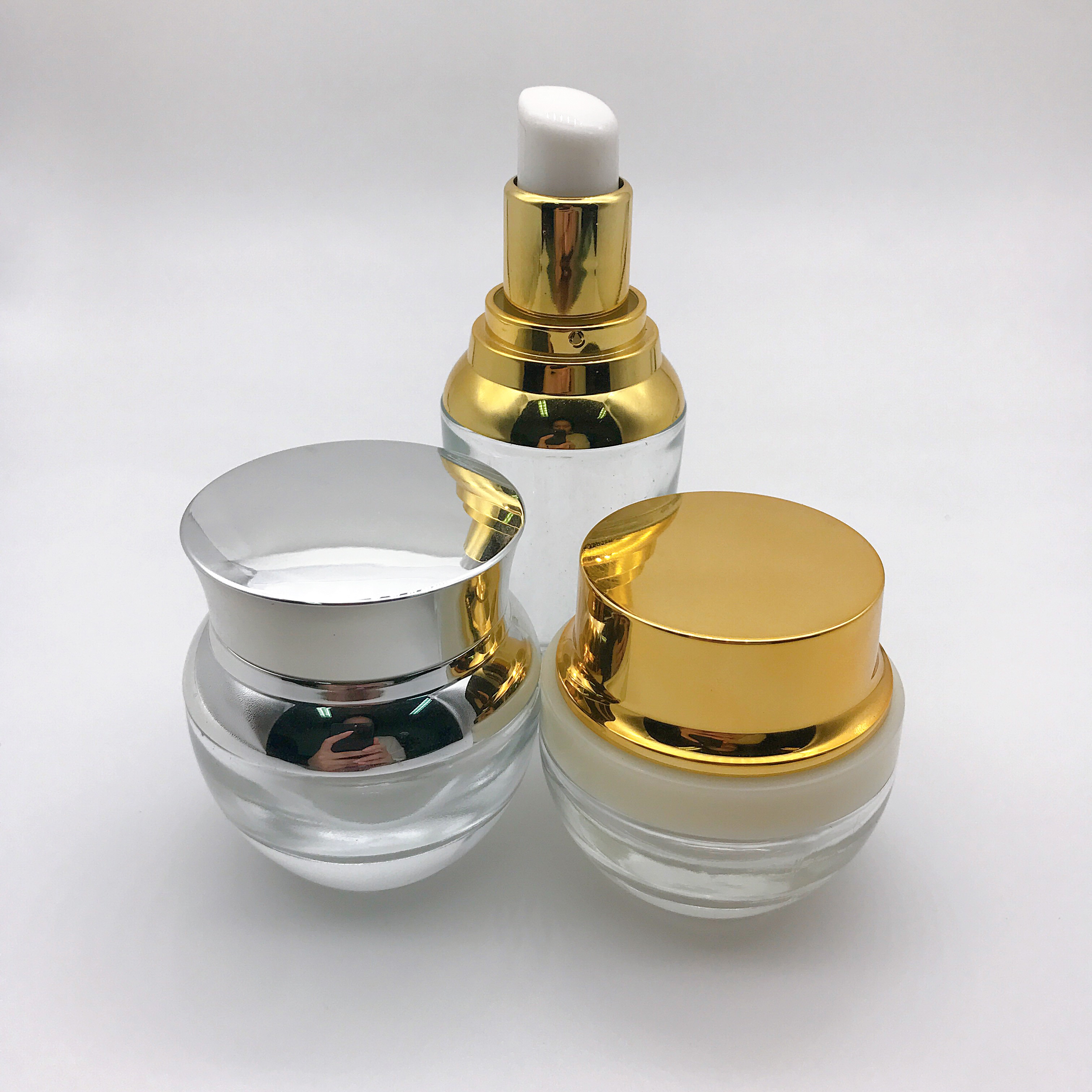 free sample factory stock 20g 30g 50g little black glass cream jar with silver gold lid