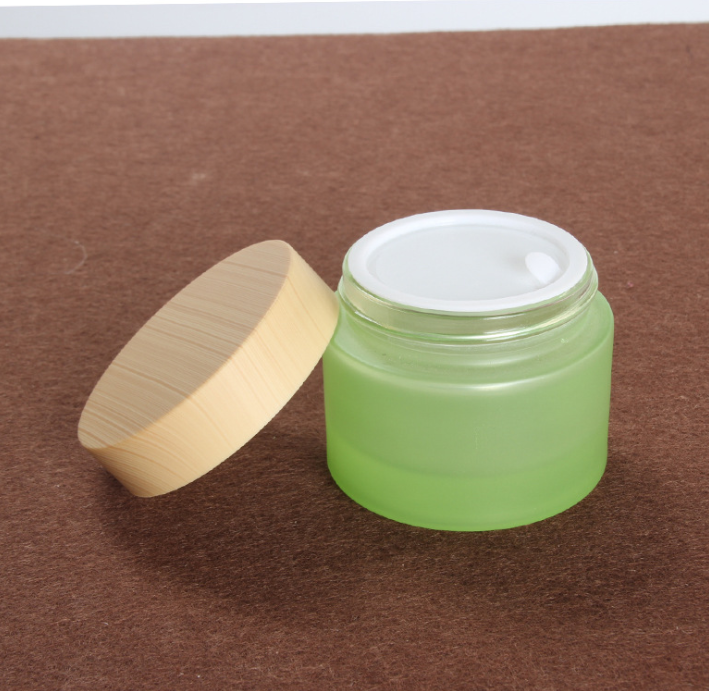 frosted 20ml 30ml 50ml green glass cream jar with bamboo lid