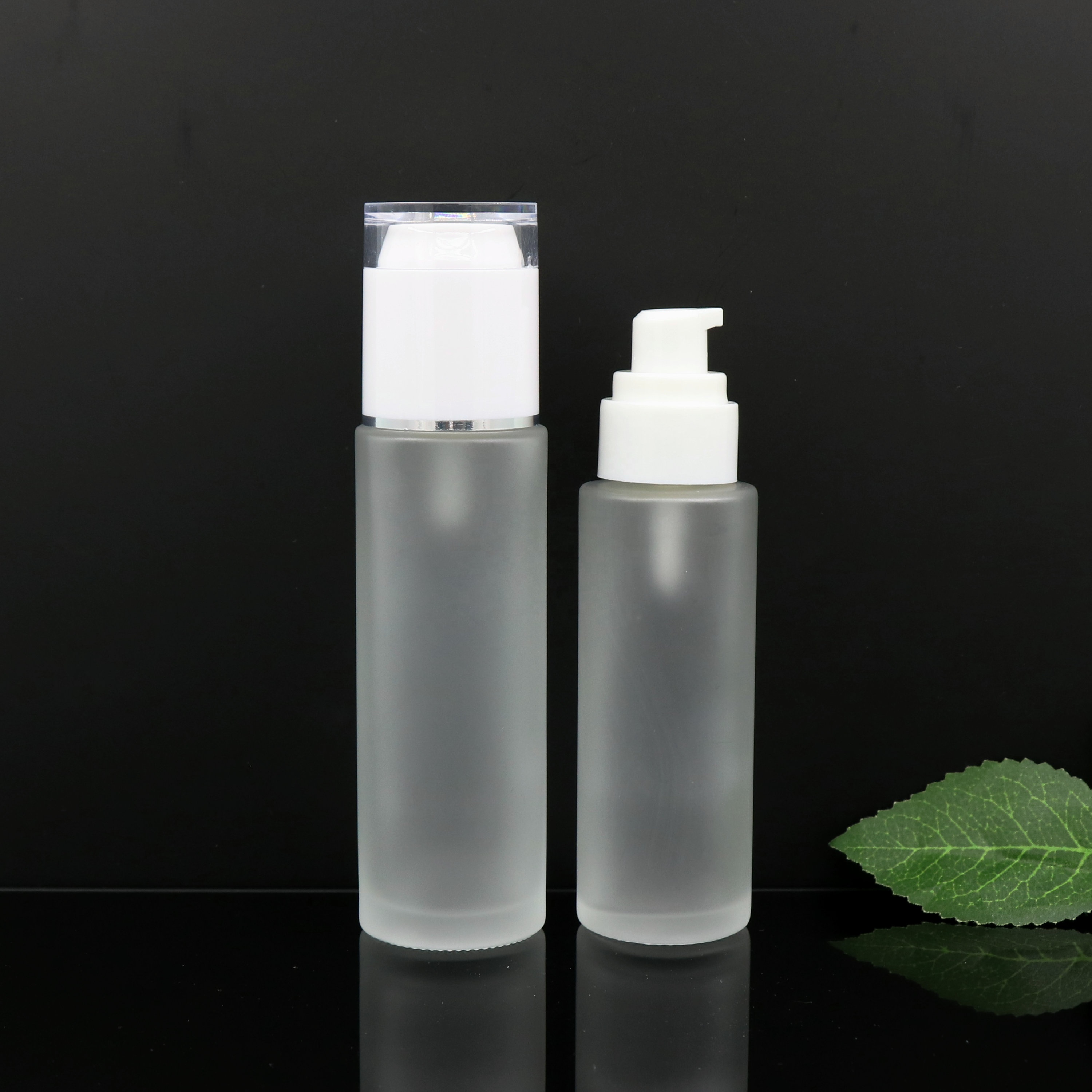 frosted glass pump lotion bottle 10ml 20ml 30ml 50ml 100ml 120ml 150ml clear flat shoulder glass spray bottle for cosmetic