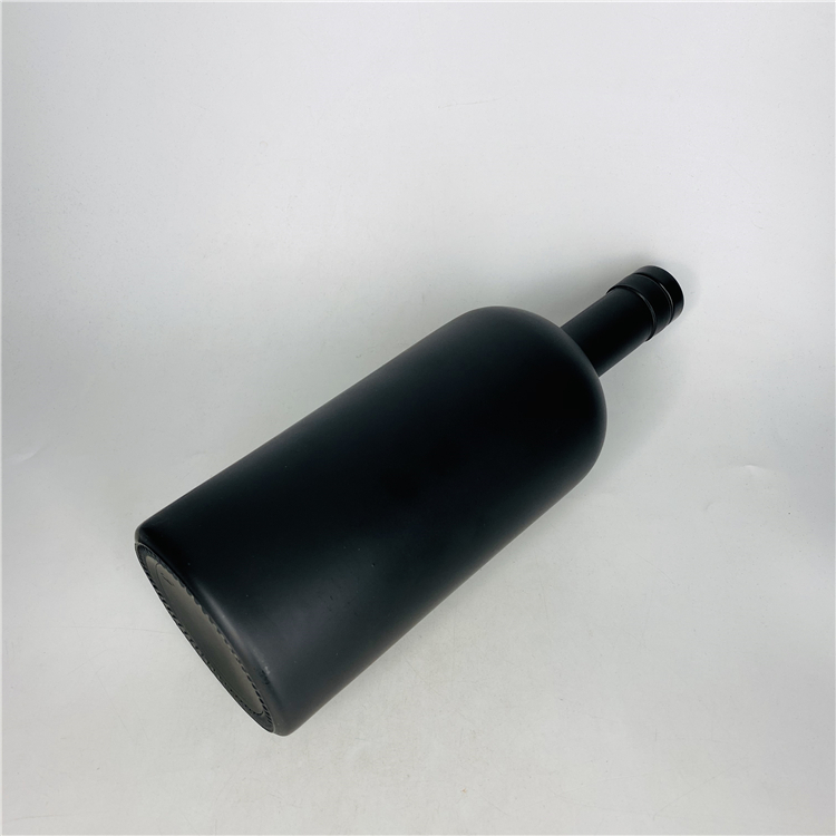 frosted matte black thick bottom liquor wine vodka brandy glass bottle with cork 500ml 750ml
