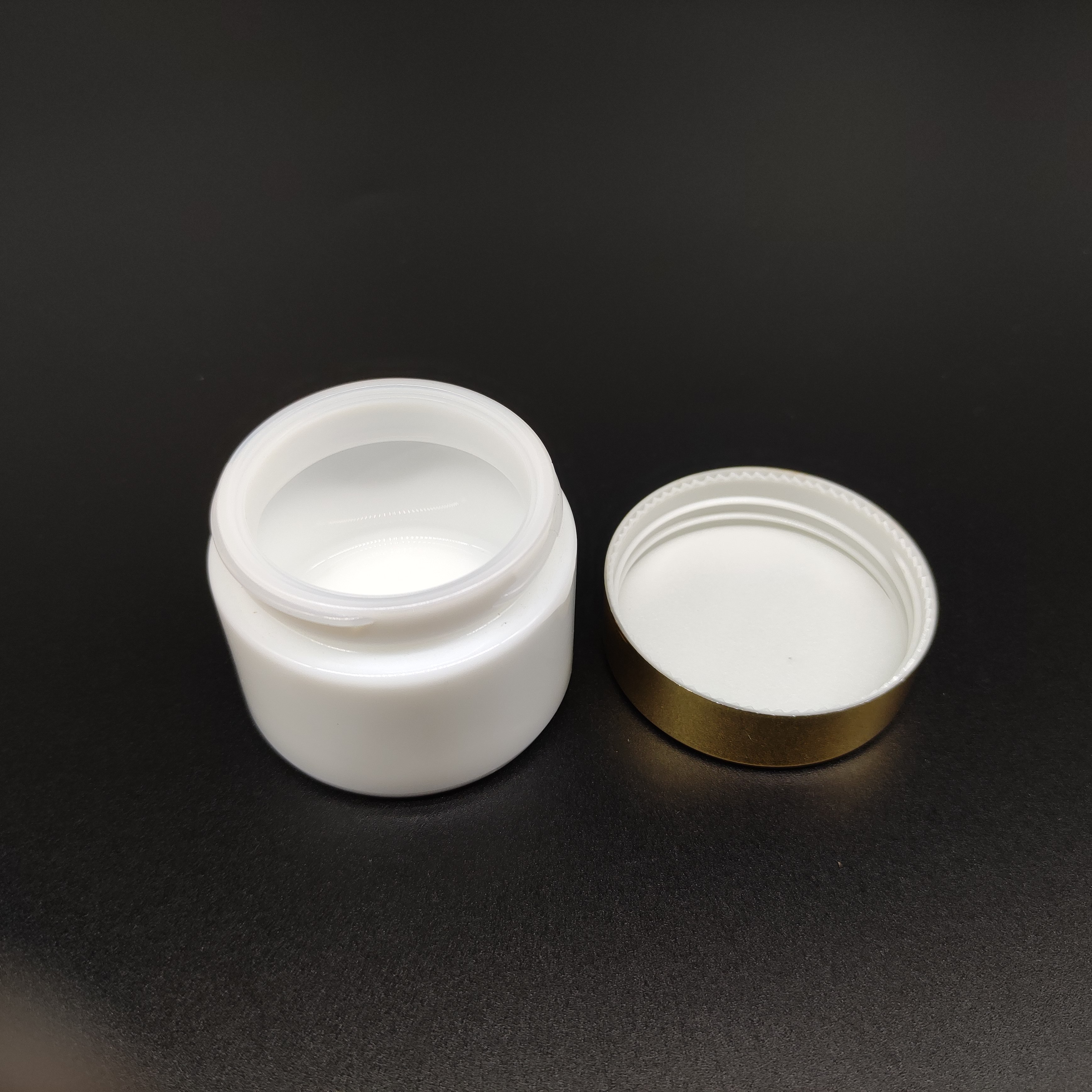 glass cosmetic packaging 5ml 10ml small eye cream jar skincare 50ml scrub container Luxury white porcelain jar with lid